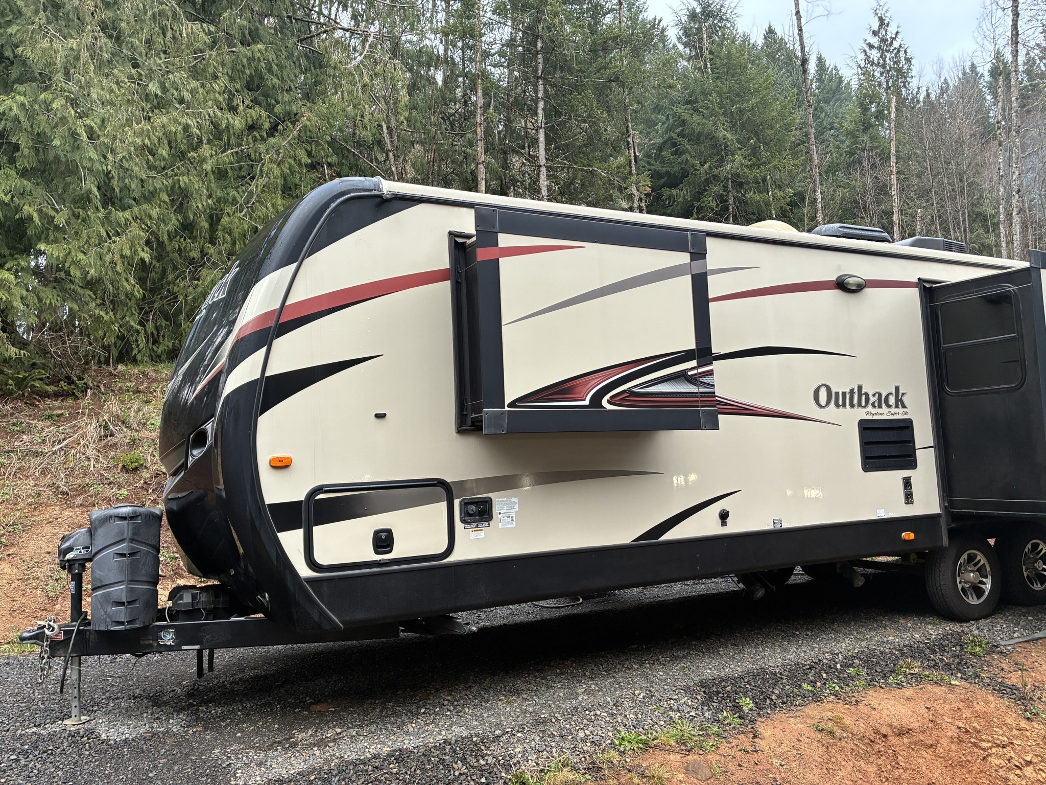 2015 Keystone OUTBACK SUPER-LITE 298RE in estacada OR