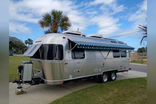 2022 Airstream INTERNATIONAL 25FB TWIN in edgewater FL
