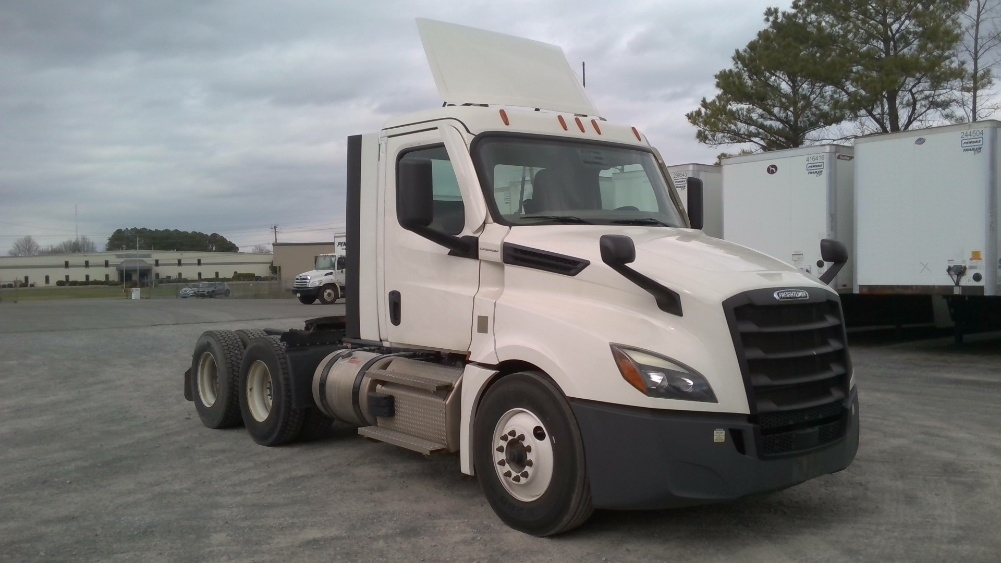 2021 FREIGHTLINER CASCADIA 126 in Boaz, AL