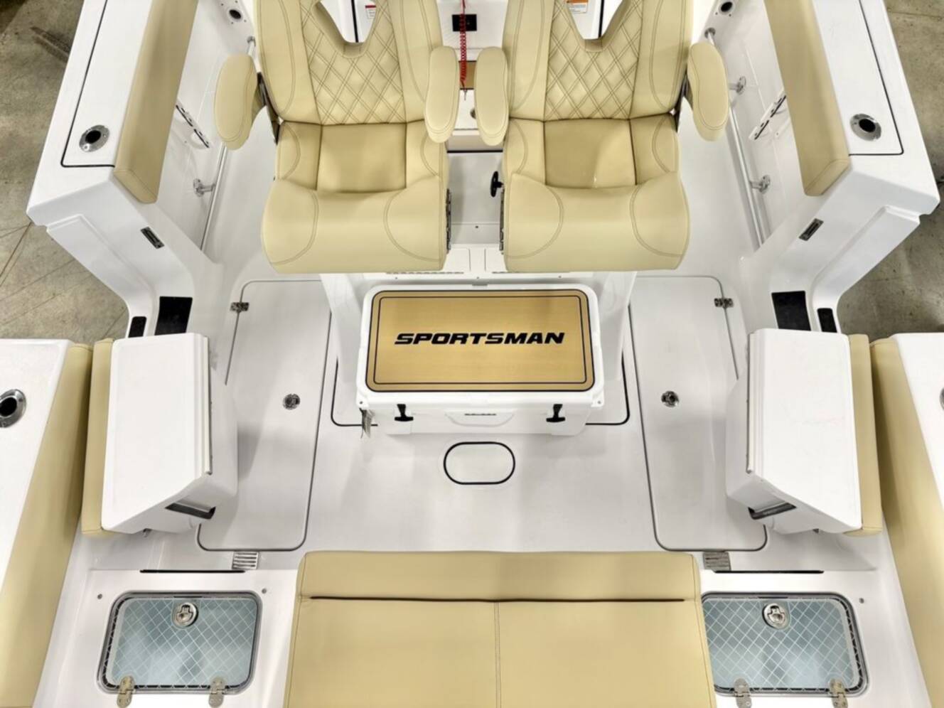 A photo of this 2026 Sportsman Heritage 261
