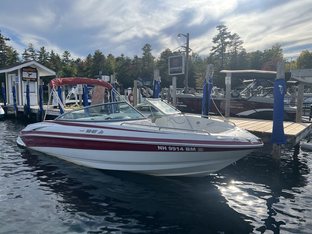 2007 Crownline 230 LS Runabout Boat boat