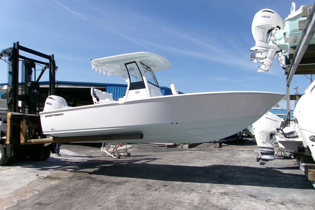 2026 Sportsman Masters 247 Bay Boat 227 in palm harbor FL