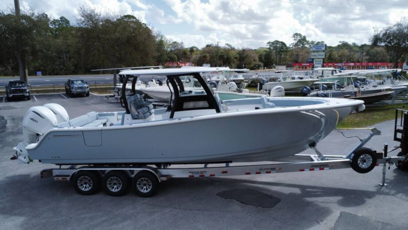 A photo of this 2026 Sportsman Heritage 321 Center Console
