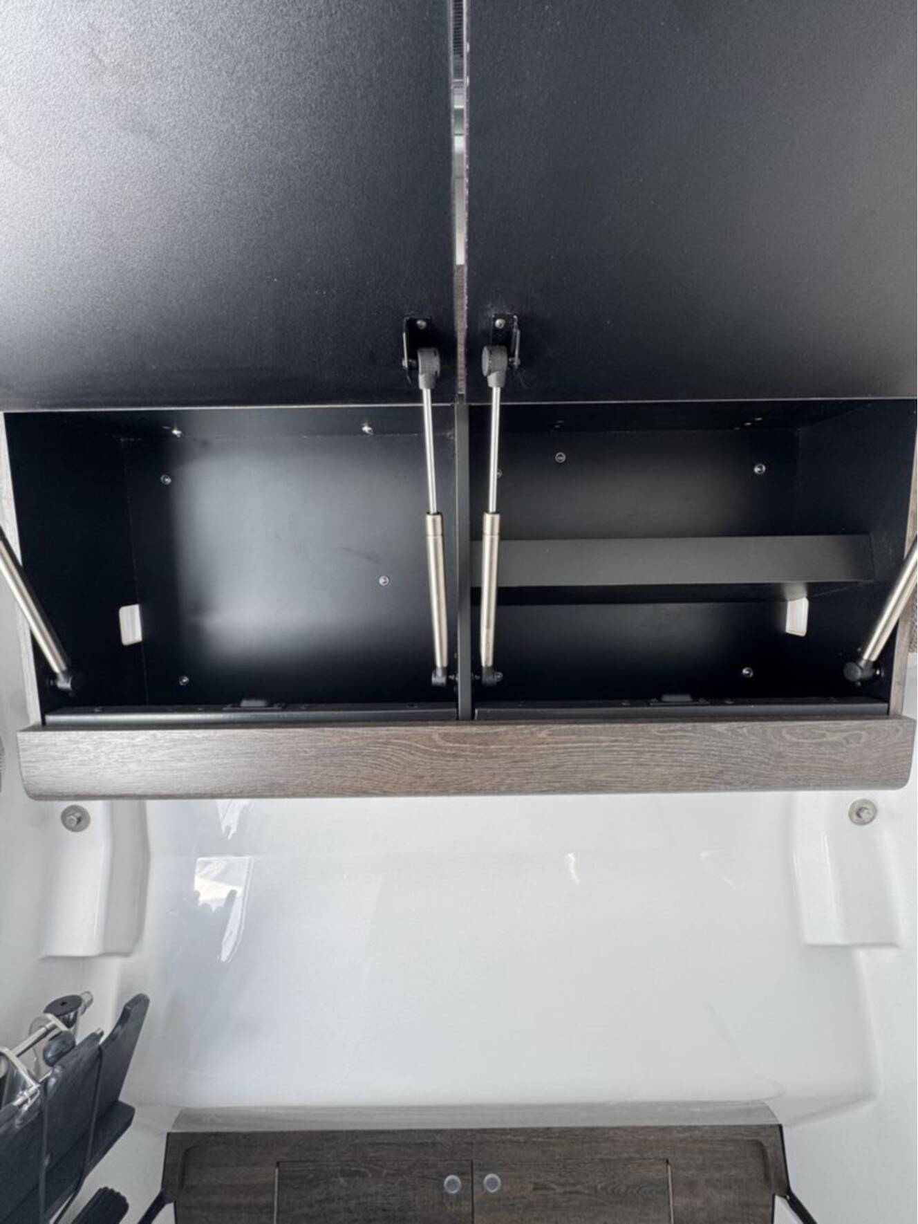 A photo of this 2026 Sportsman Heritage 321 Center Console