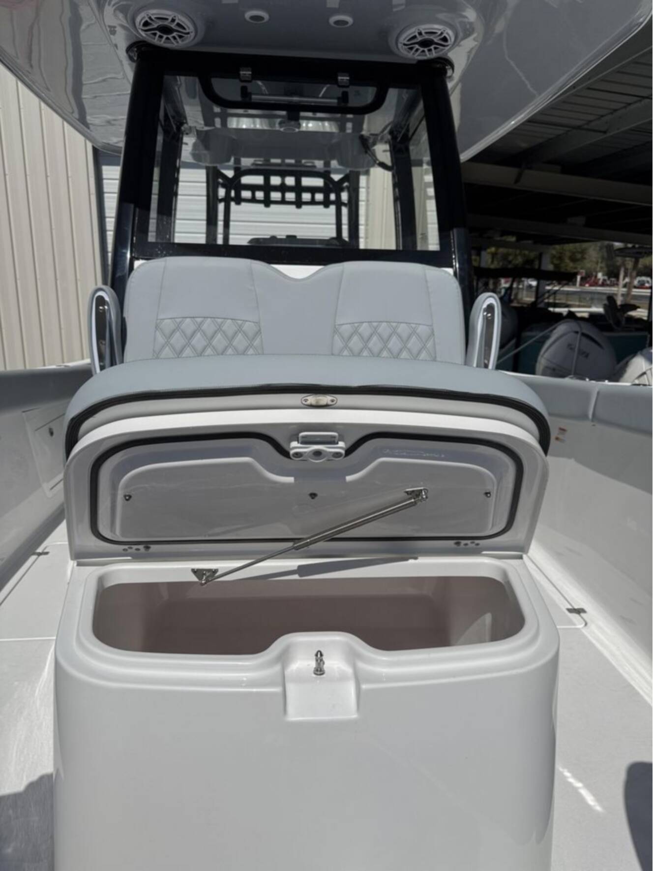 A photo of this 2026 Sportsman Heritage 321 Center Console
