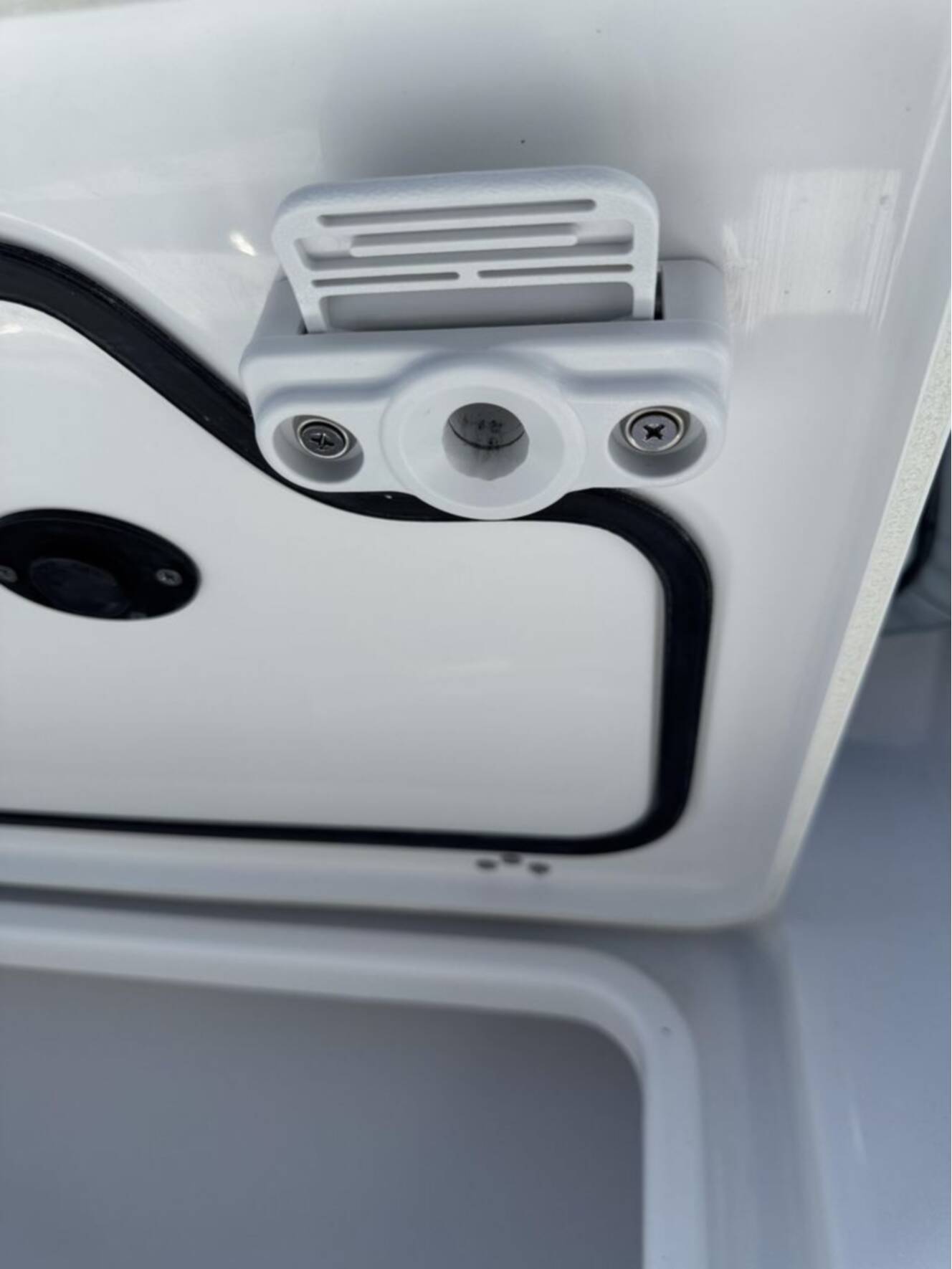 A photo of this 2026 Sportsman Heritage 321 Center Console