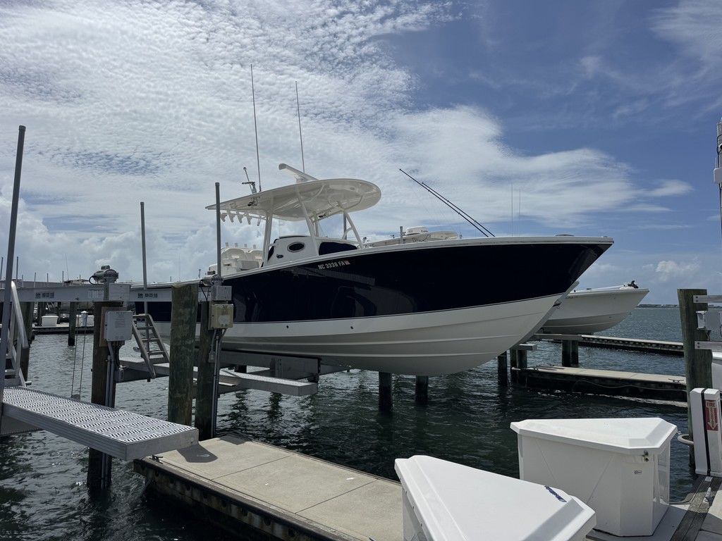 2017 Regulator 31 in morehead city NC
