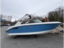 Sea Ray SDX 230 Surf Review image