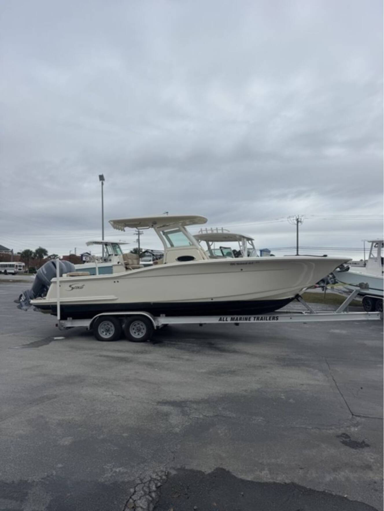 A photo of this 2018 Scout Boats 275 LXF