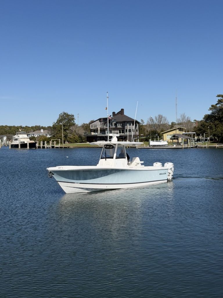 2022 Regulator 31 in morehead city NC