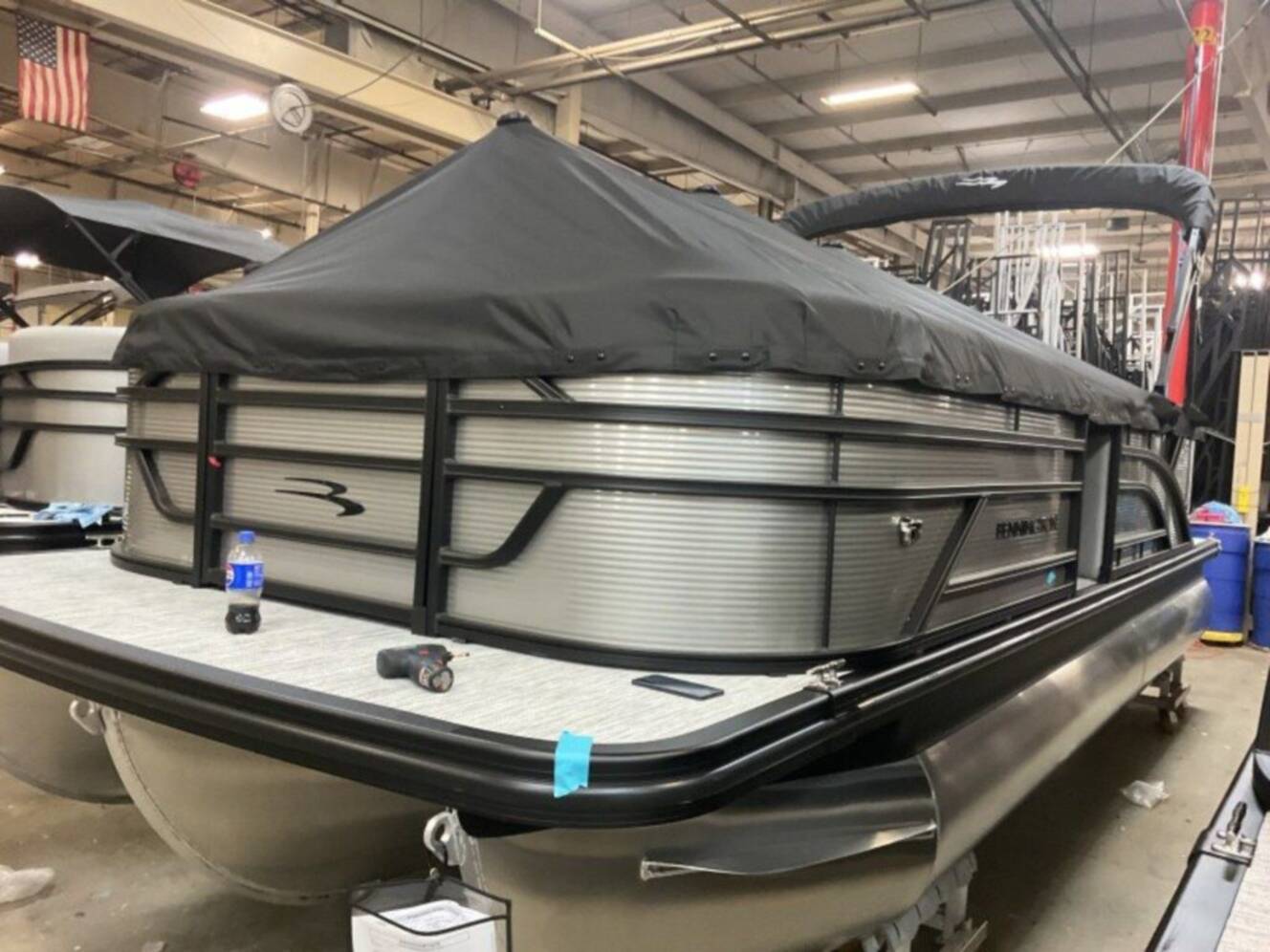 A photo of this 2026 Bennington S Quad Bench 22 SSR