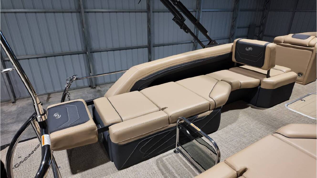 A photo of this 2026 Barletta CABRIO C22M