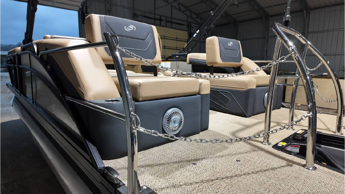 A photo of this 2026 Barletta CABRIO C22M