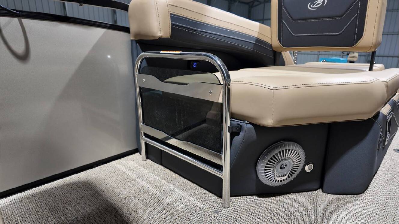 A photo of this 2026 Barletta CABRIO C22M