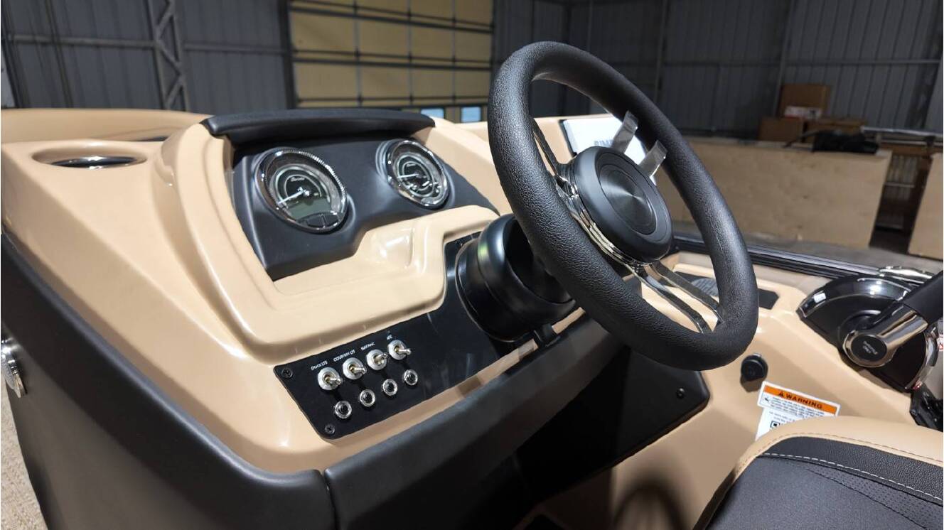 A photo of this 2026 Barletta CABRIO C22M