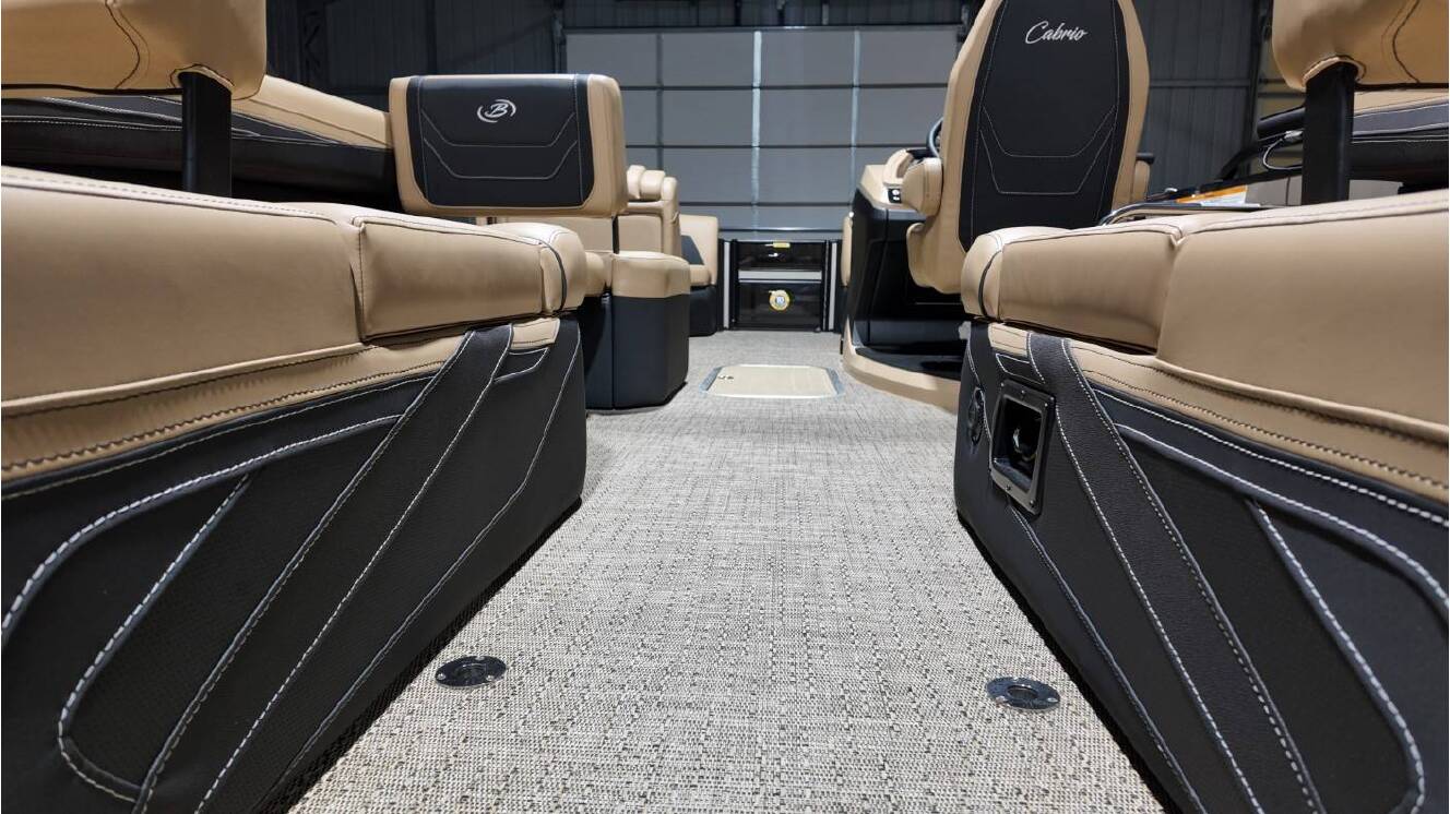 A photo of this 2026 Barletta CABRIO C22M