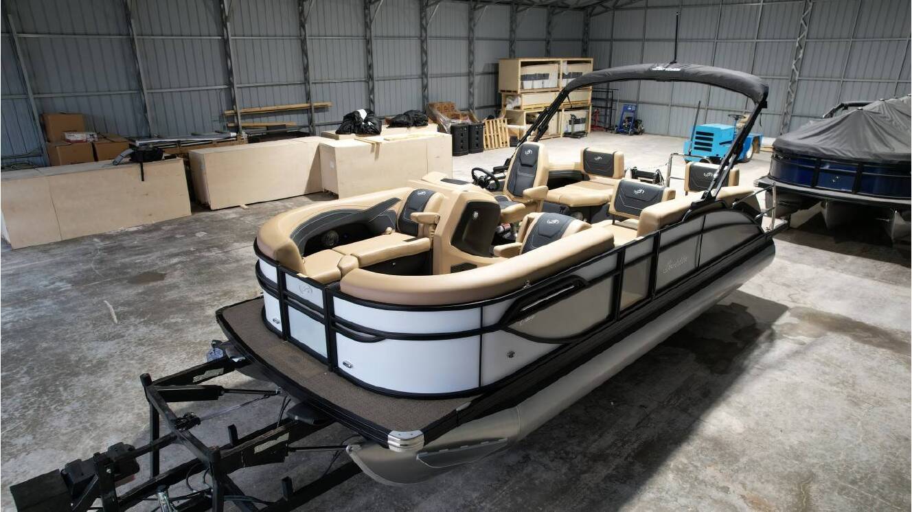 A photo of this 2026 Barletta CABRIO C22M