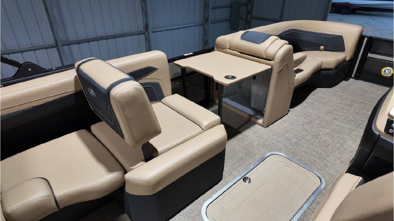 A photo of this 2026 Barletta CABRIO C22M
