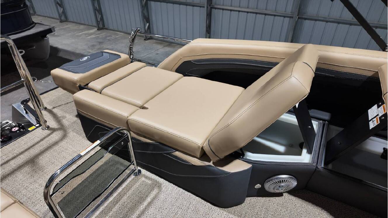 A photo of this 2026 Barletta CABRIO C22M