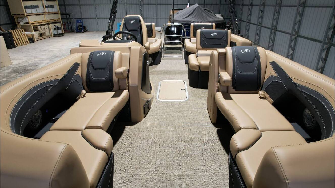 A photo of this 2026 Barletta CABRIO C22M