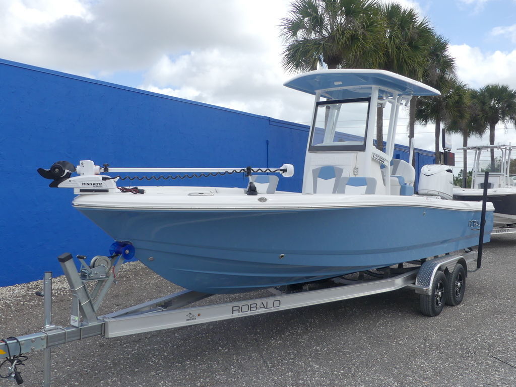 2026 Robalo 246 Cayman in lake placid FL
