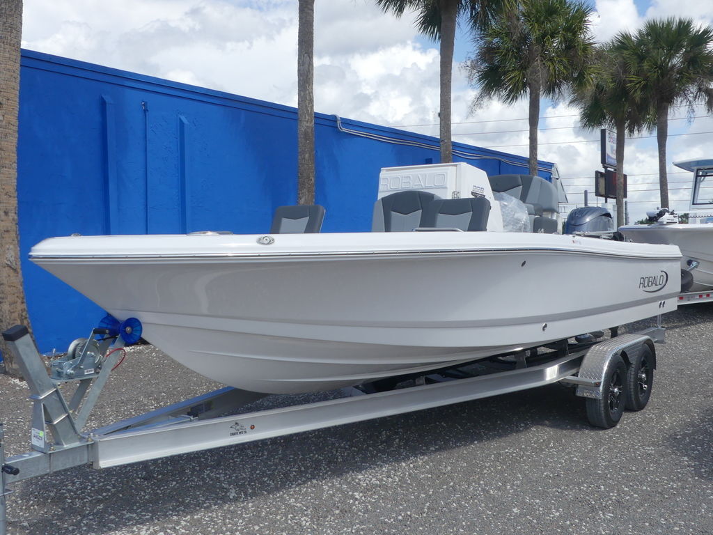 2026 Robalo 226 Cayman in lake placid FL