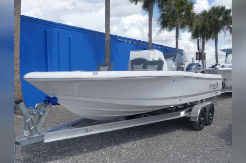 2026 Robalo 226 Cayman in lake placid FL