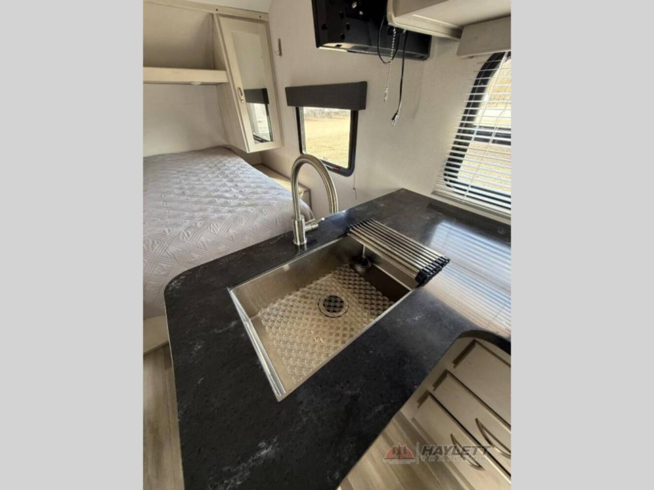 A photo of this 2021 Prime Time Rv Tracer 22RBS