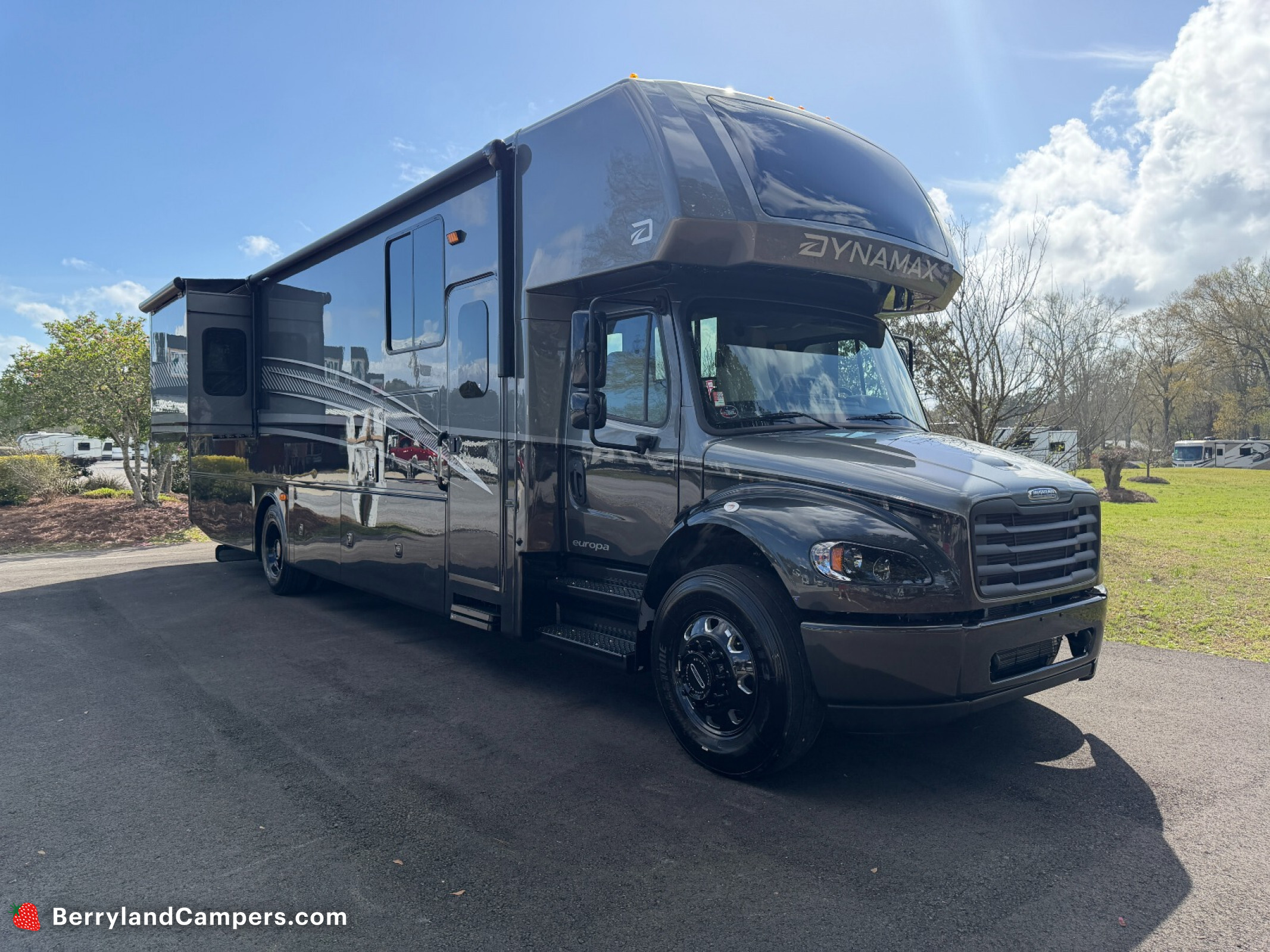 2026 Dynamax Corp Europa 37CA in ponchatoula LA