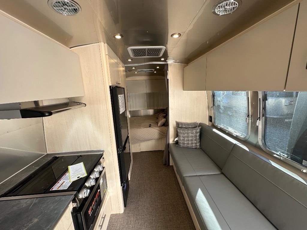 2026 Airstream Flying Cloud 23FB Queen Lounge in monroe NC