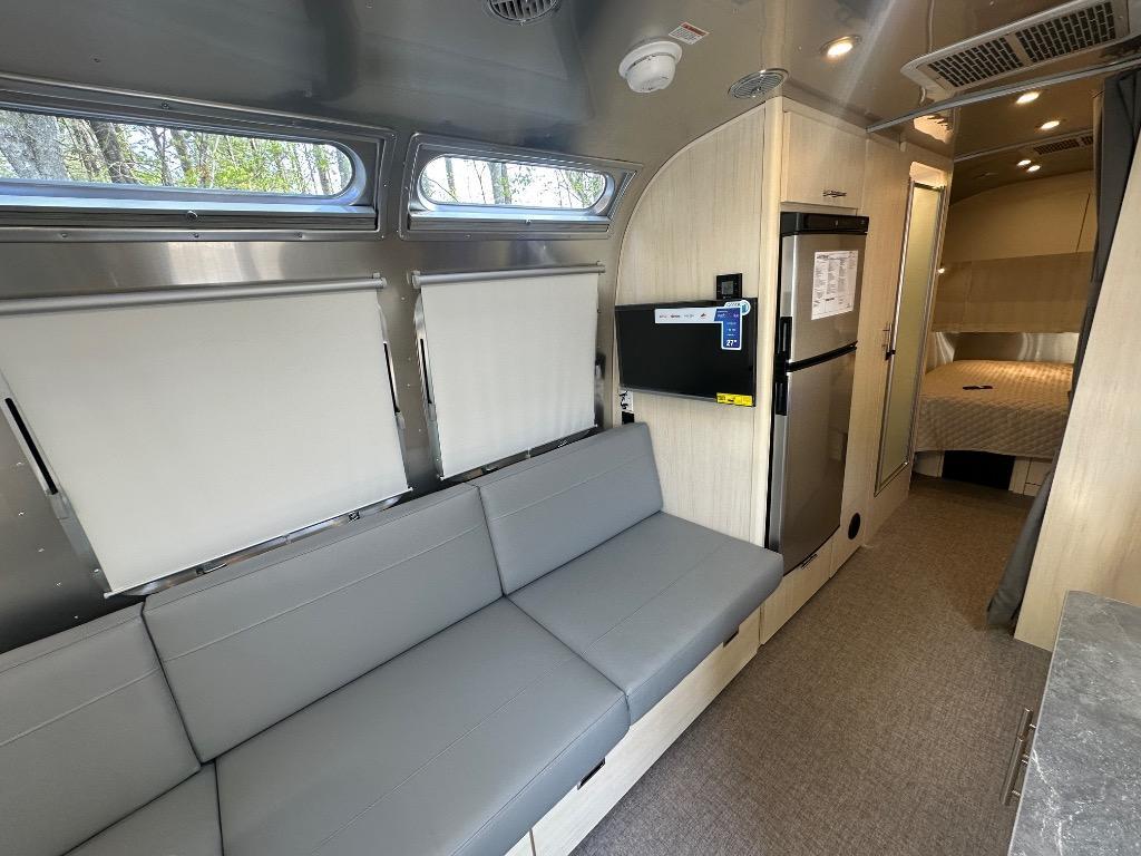 2026 Airstream Flying Cloud 25FB Hatch With Solar and Lithium in monroe NC