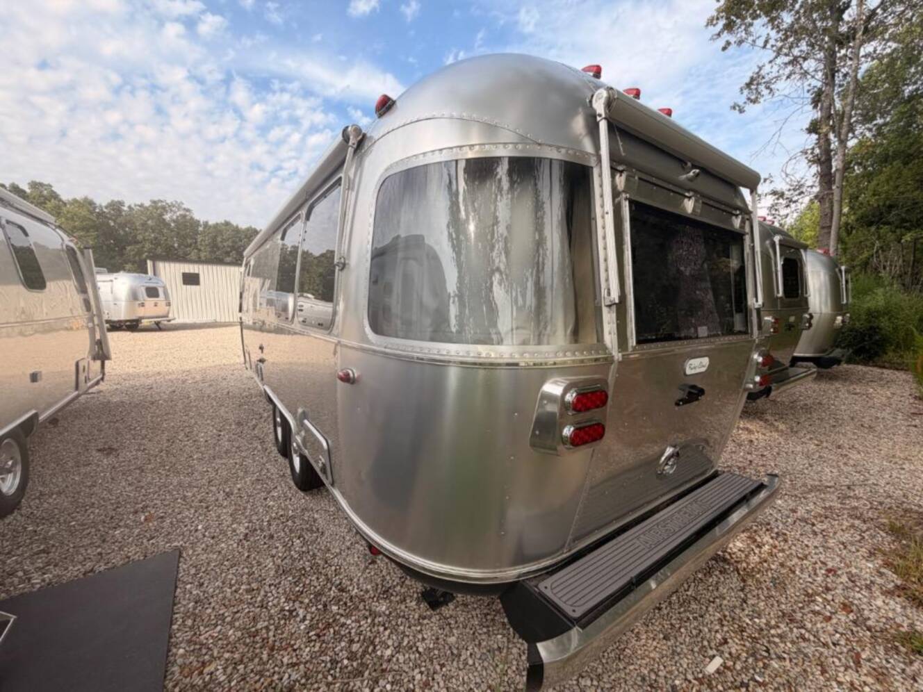 A photo of this 2026 Airstream Flying Cloud 25FB Twin Hatch With Solar and Lithium