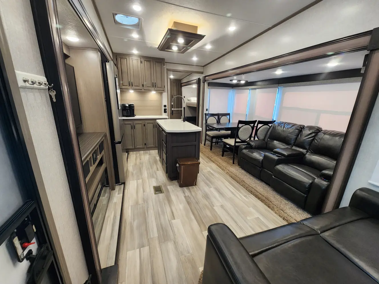 A photo of this 2022 Coachmen CHAPARRAL 367BH