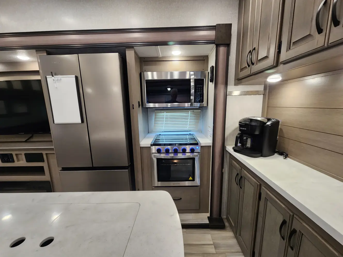 A photo of this 2022 Coachmen CHAPARRAL 367BH