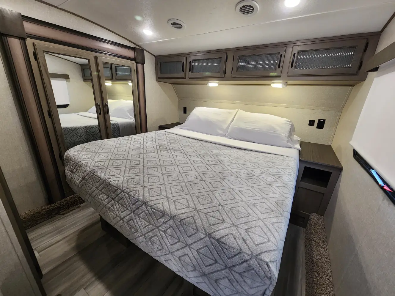 A photo of this 2022 Coachmen CHAPARRAL 367BH