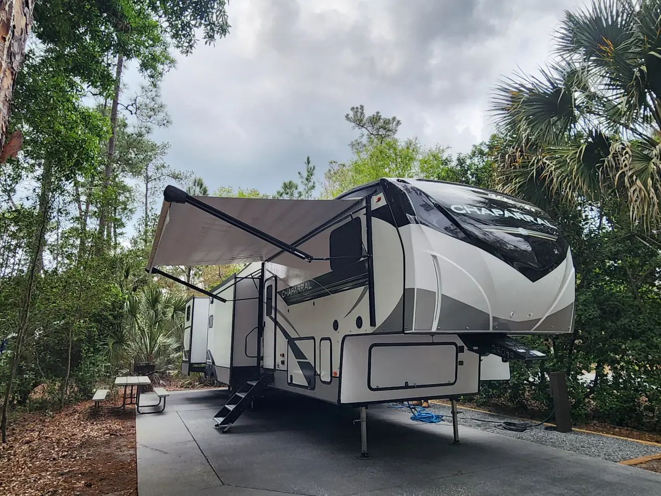A photo of this 2022 Coachmen CHAPARRAL 367BH