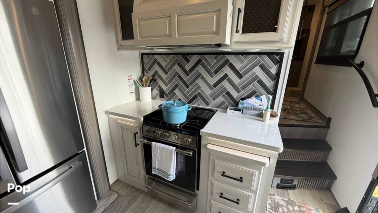 A photo of this 2022 Keystone Montana 3231CK