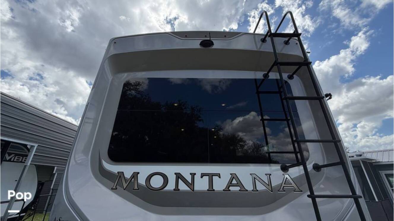 A photo of this 2022 Keystone Montana 3231CK