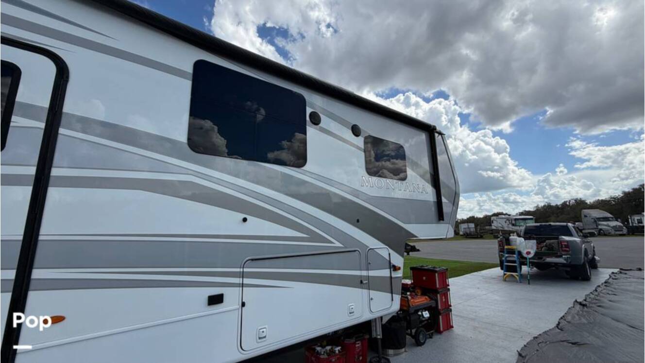 A photo of this 2022 Keystone Montana 3231CK