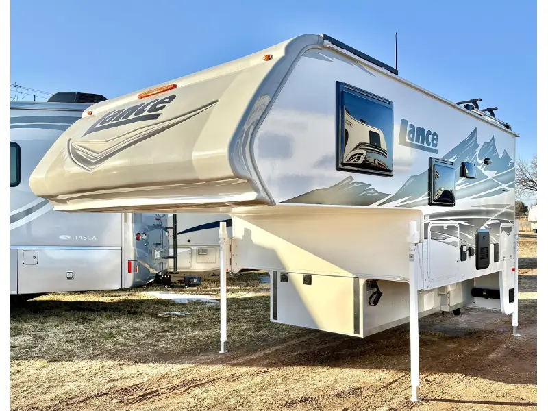 2026 LANCE 850