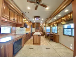 2016 DRV MOBILE SUITES 38RSSA