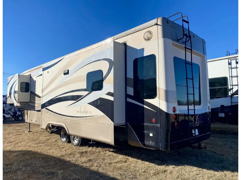 2016 DRV MOBILE SUITES 38RSSA