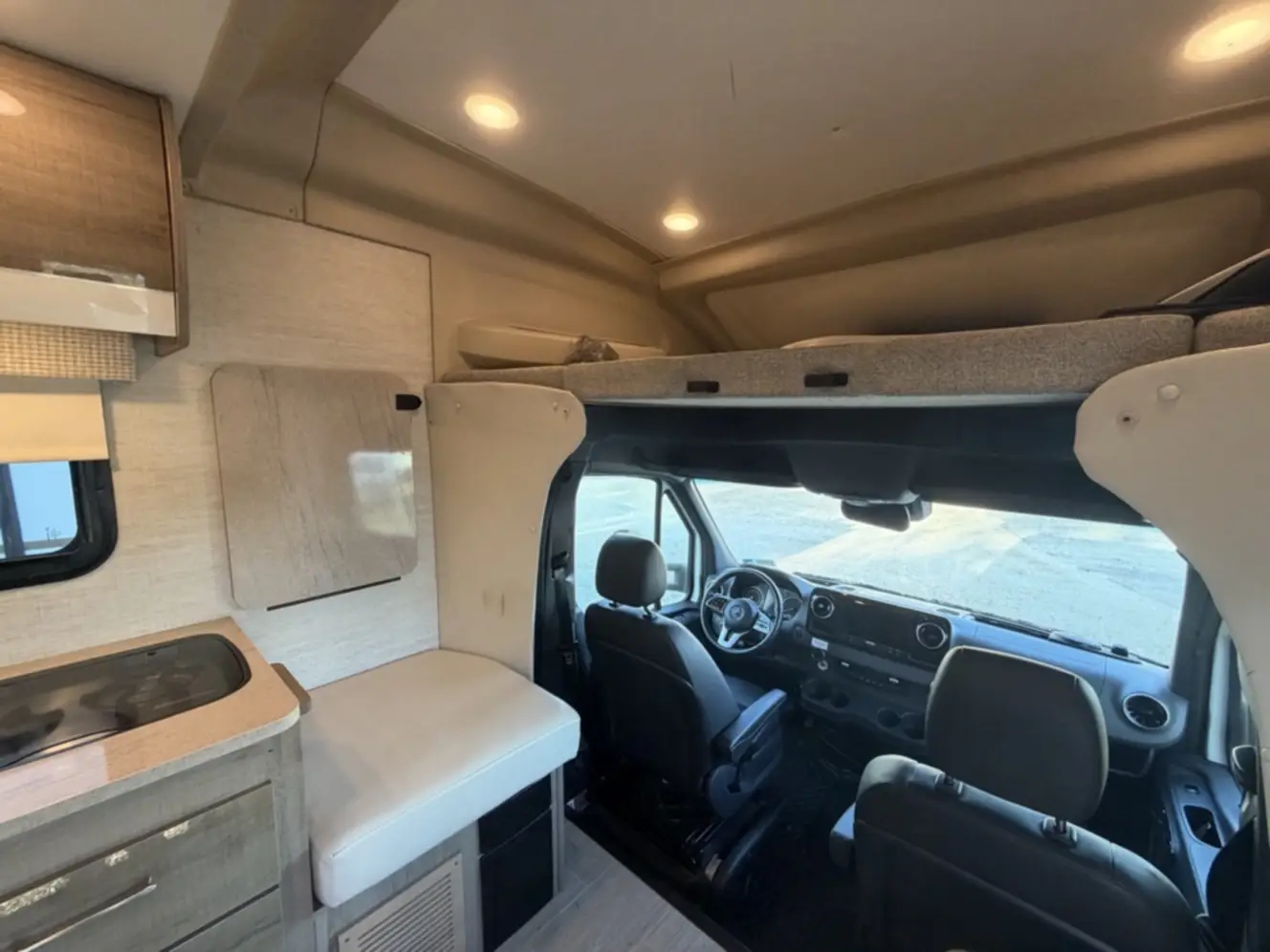 A photo of this 2022 Jayco MELBOURNE PRESTIGE 24NP