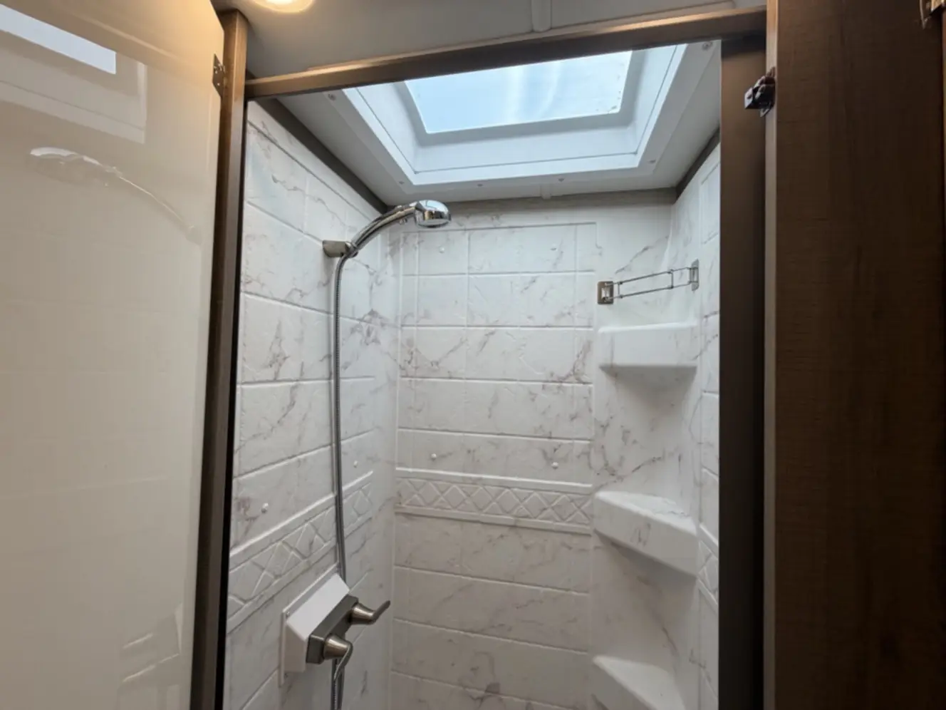 A photo of this 2022 Jayco MELBOURNE PRESTIGE 24NP