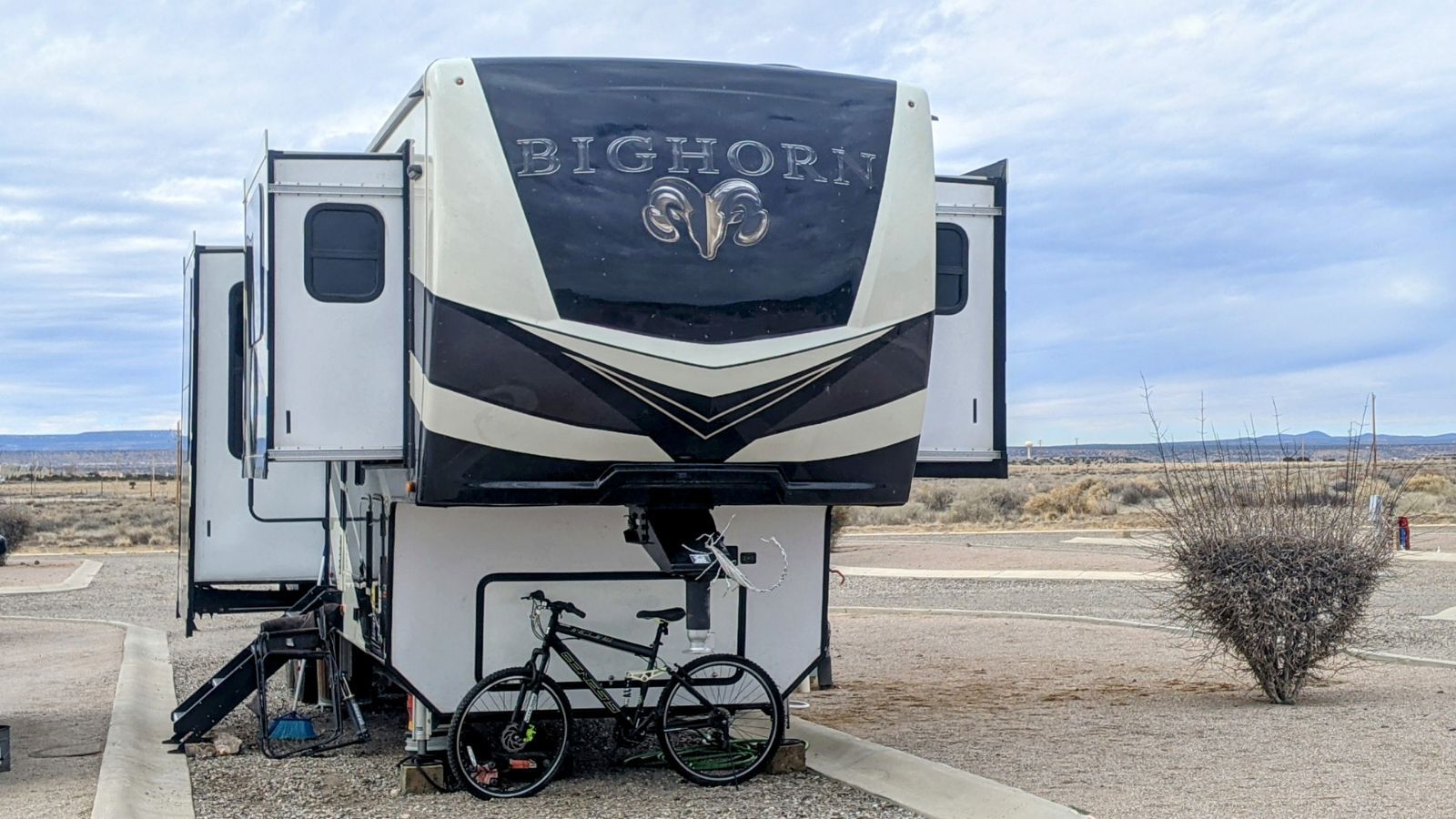 2021 Heartland BIGHORN 3950FL in valdese NC