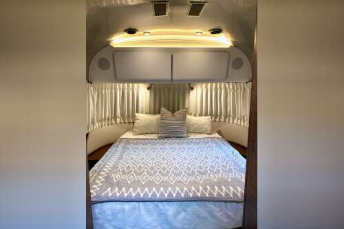 2019 Airstream GLOBETROTTER 27FBQ in hermosa beach CA