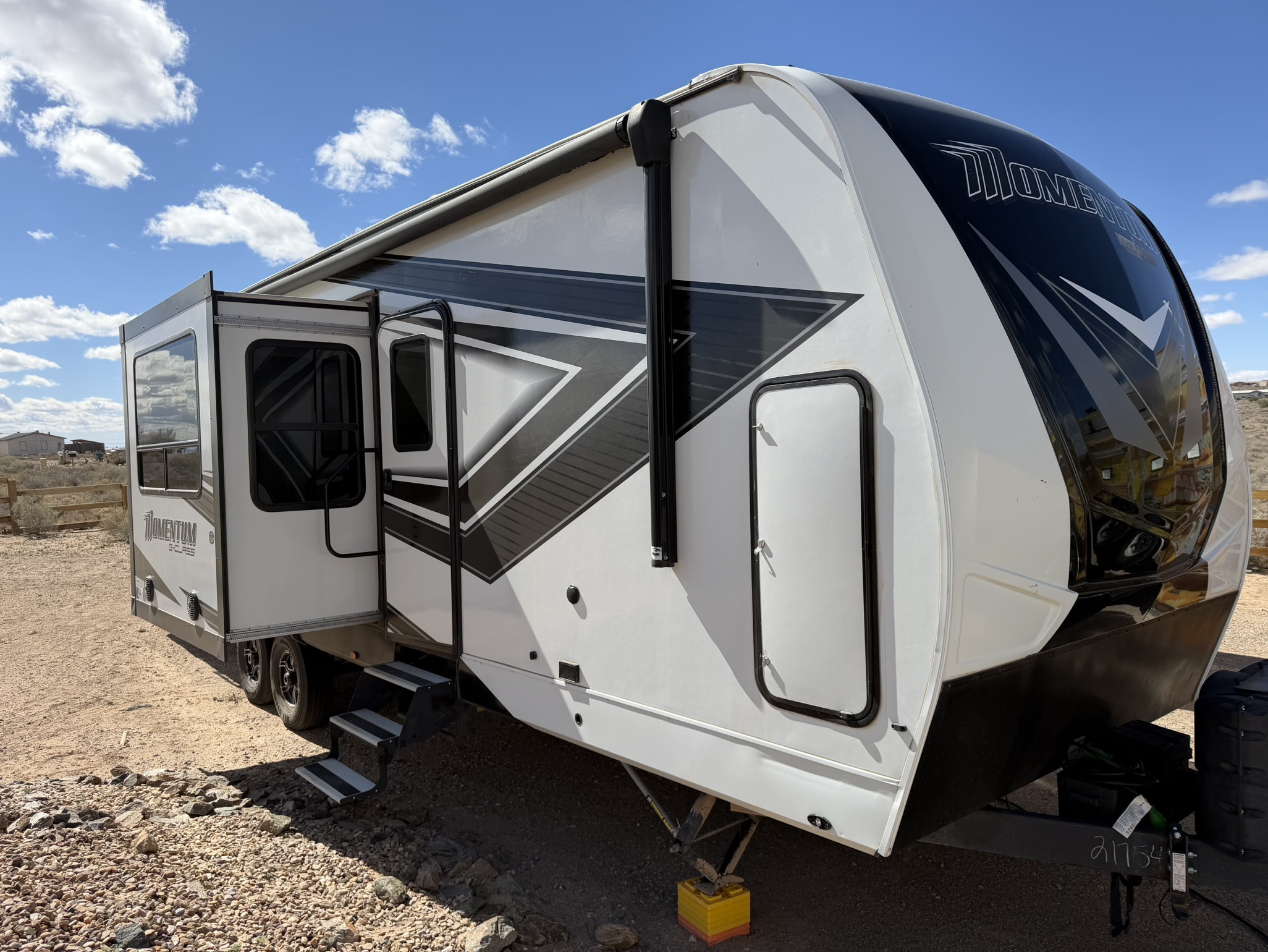2022 Grand Design MOMENTUM G-CLASS 31G RV