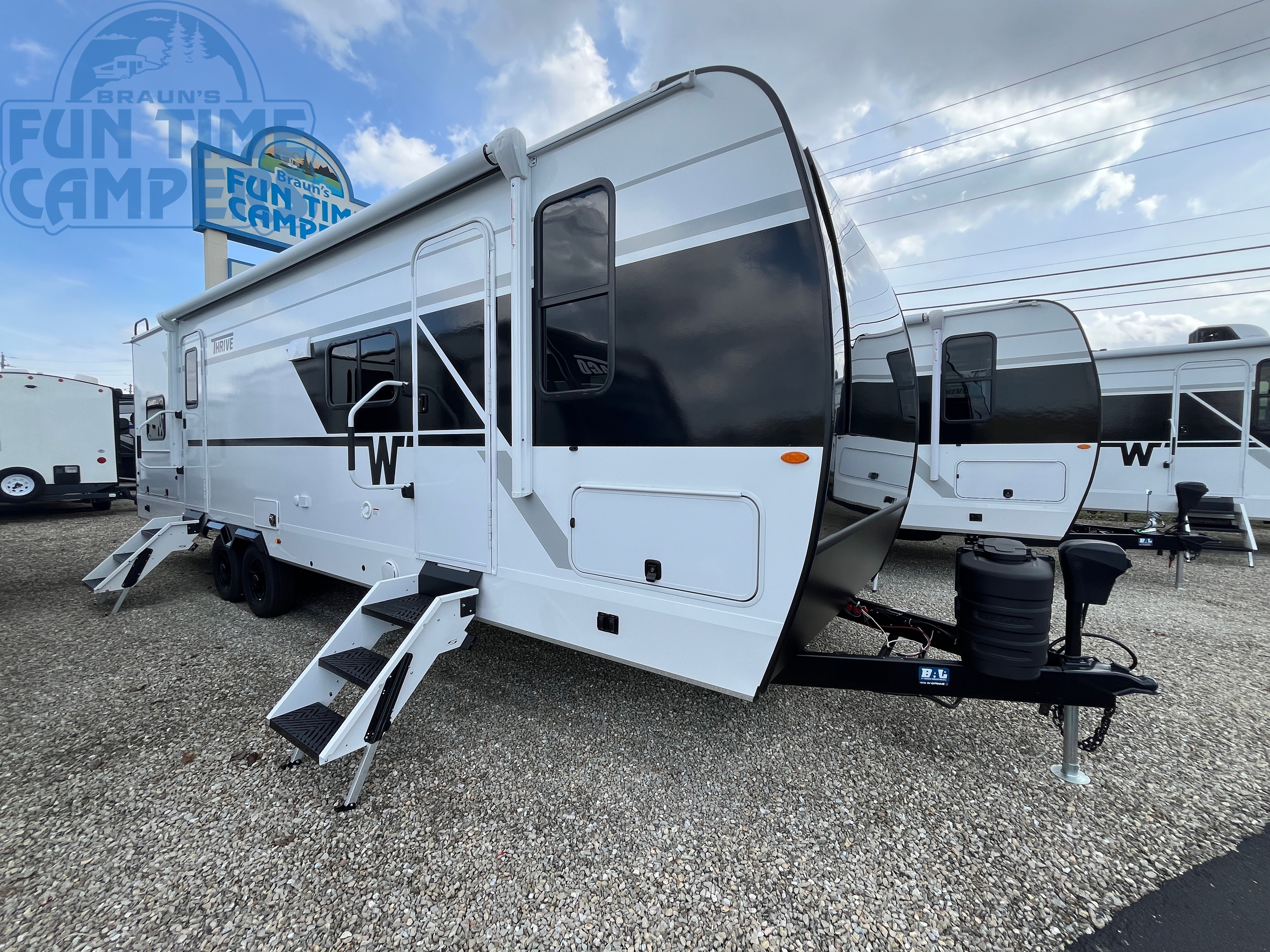 2026 Winnebago THRIVE 28BHS in indianapolis IN