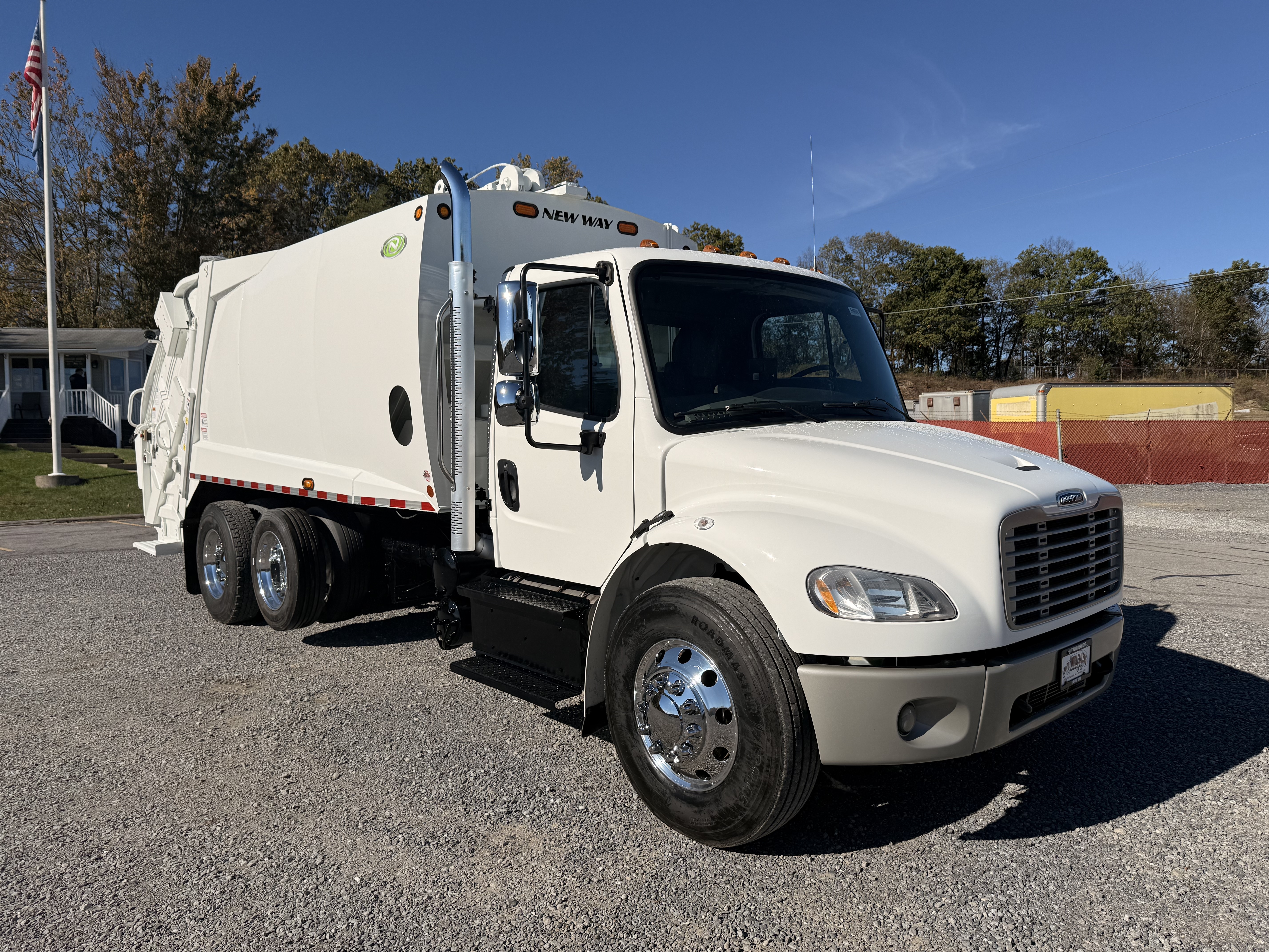 2015 FREIGHTLINER BUSINESS CLASS M2 in Hollidaysburg, PA