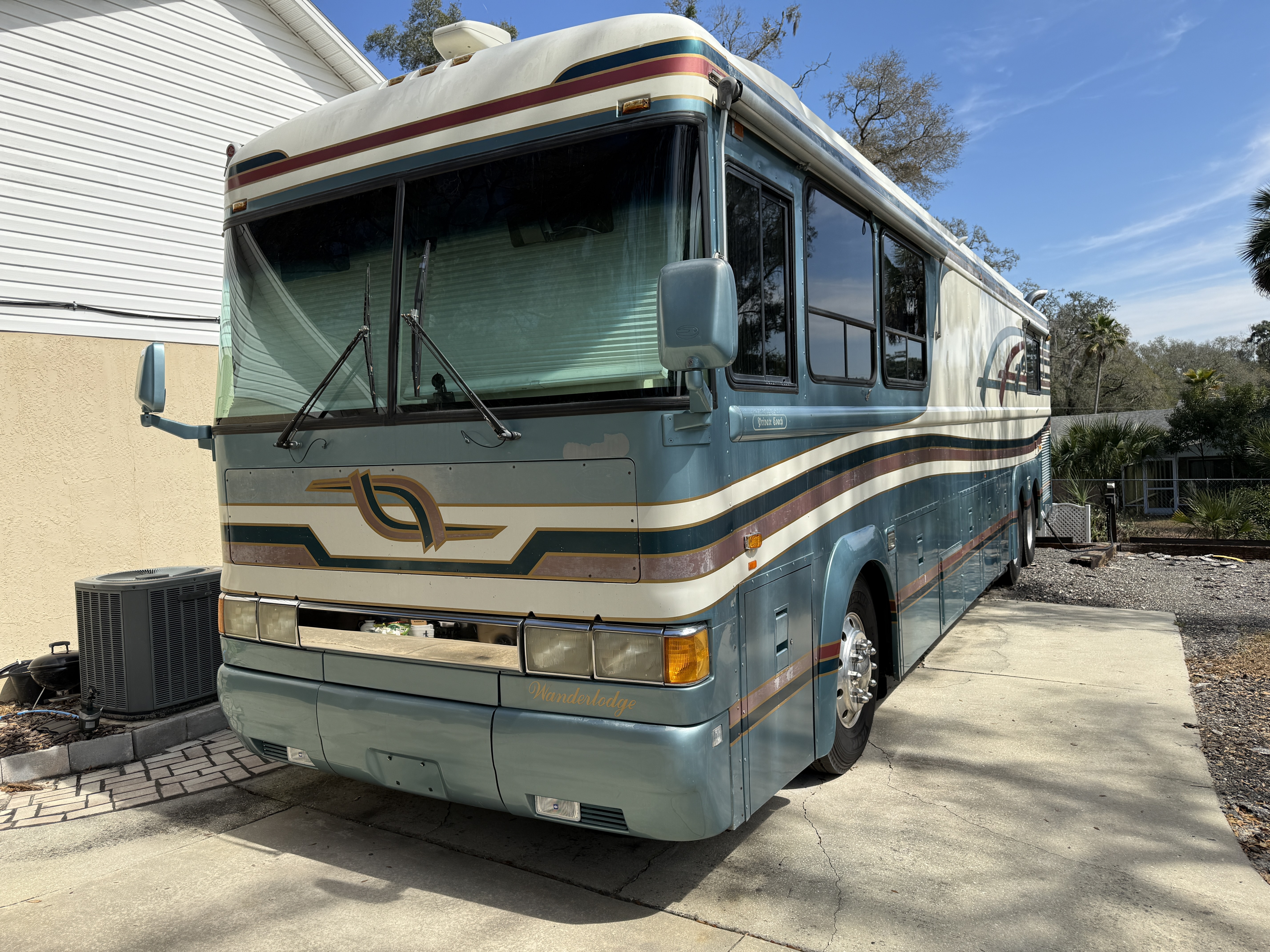 1994 Blue Bird WB 40 in sorrento FL